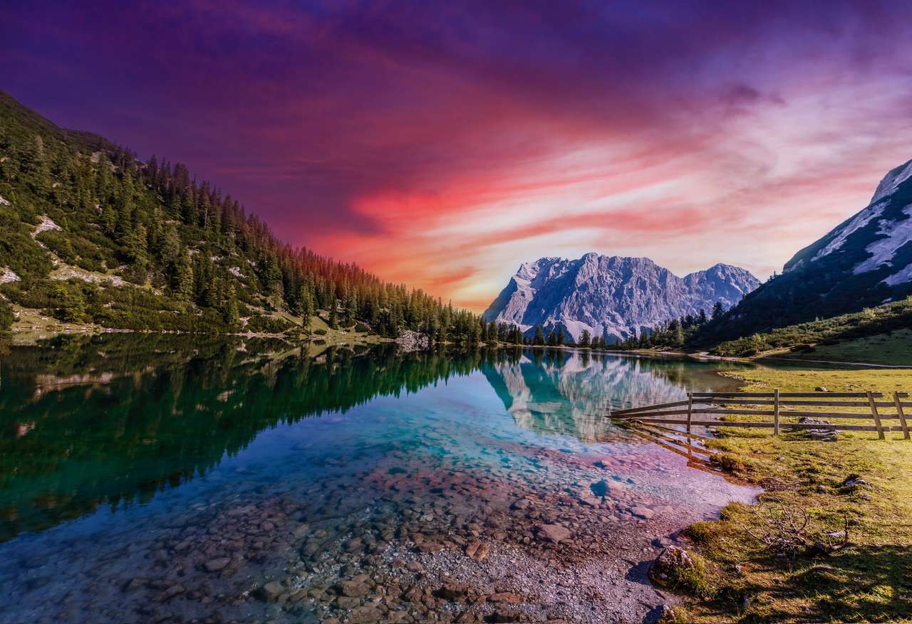 Βουνό και λίμνη σε ζωηρό χρώμα online παζλ