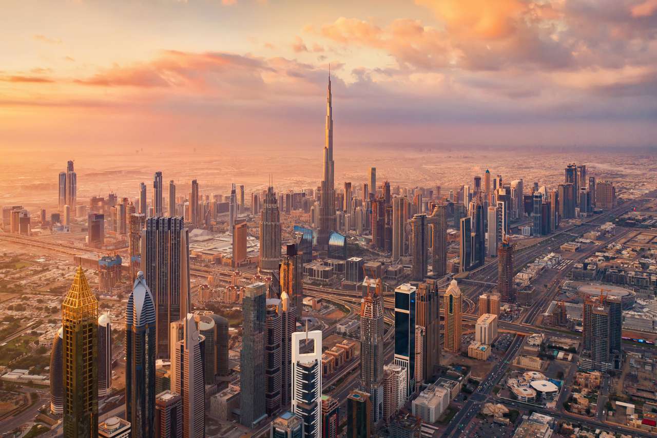 Burj Khalifa no horizonte de Dubai no centro puzzle online a partir de fotografia