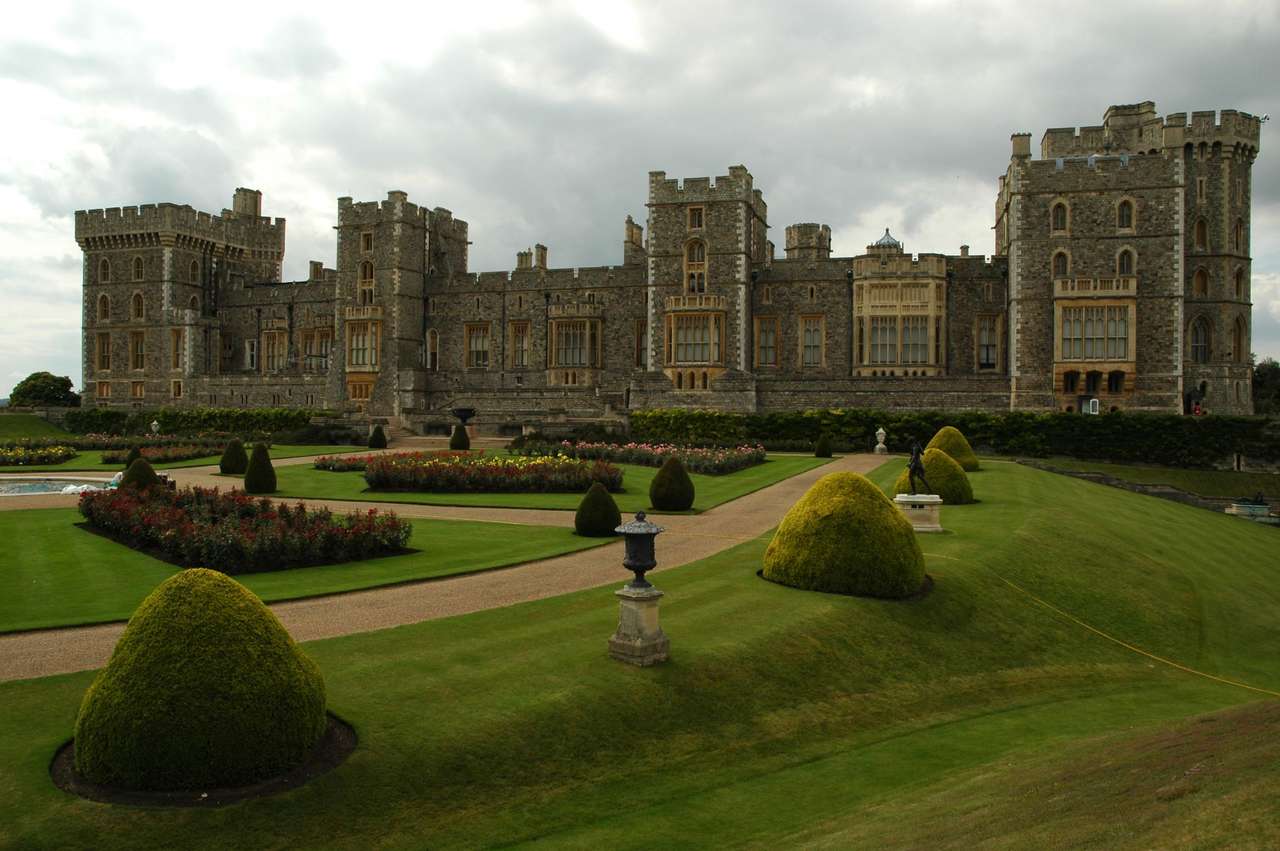 Castelo de Windsor puzzle online a partir de fotografia