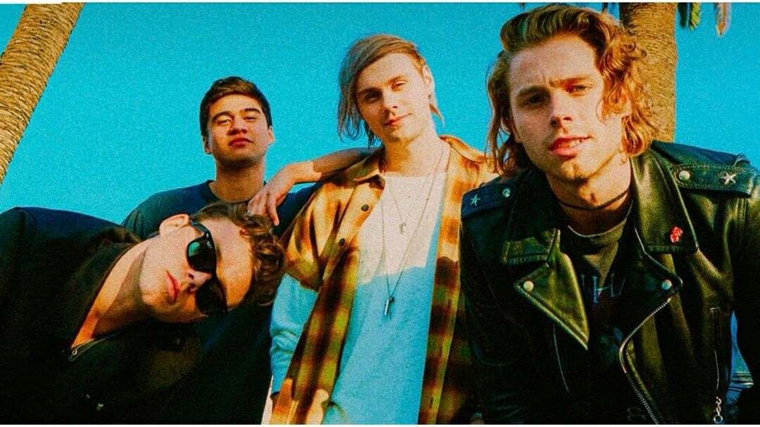5 Seconds Of Summer puzzle online from photo