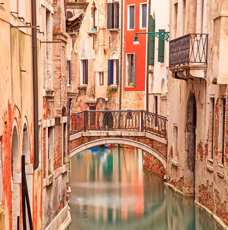Venecia, puente sobre el canal de agua rompecabezas en línea