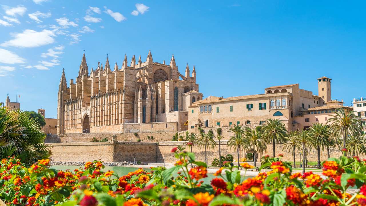 Katedralen i Palma de Mallorca öarna, Spanien Pussel online