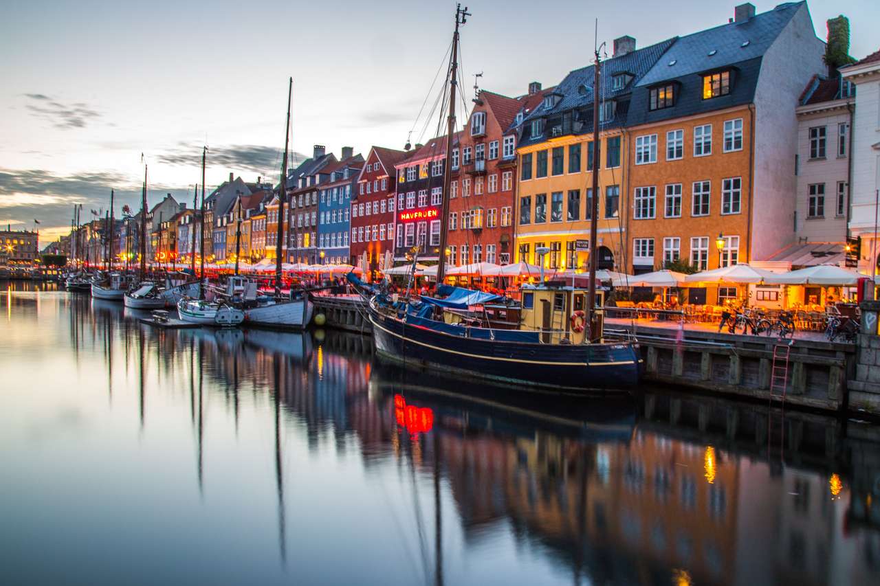 Kopenhagen Stadt und Kanal Nyhavn in Dänemark Online-Puzzle vom Foto