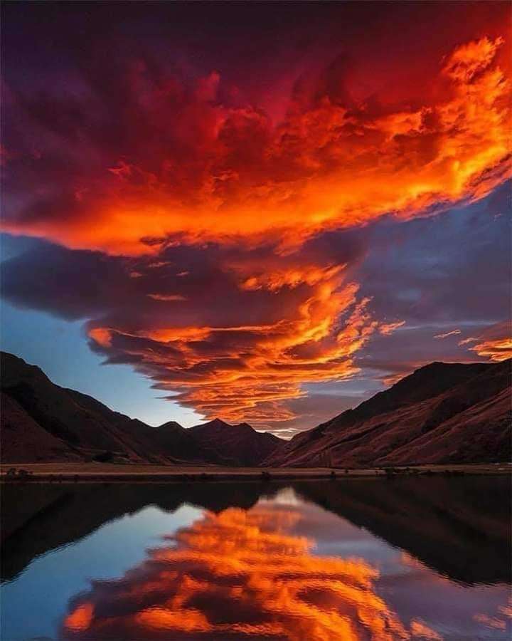 Sunset Reflection puzzle online from photo