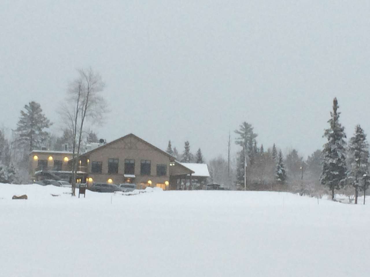 Κέντρο στο χιόνι παζλ online από φωτογραφία