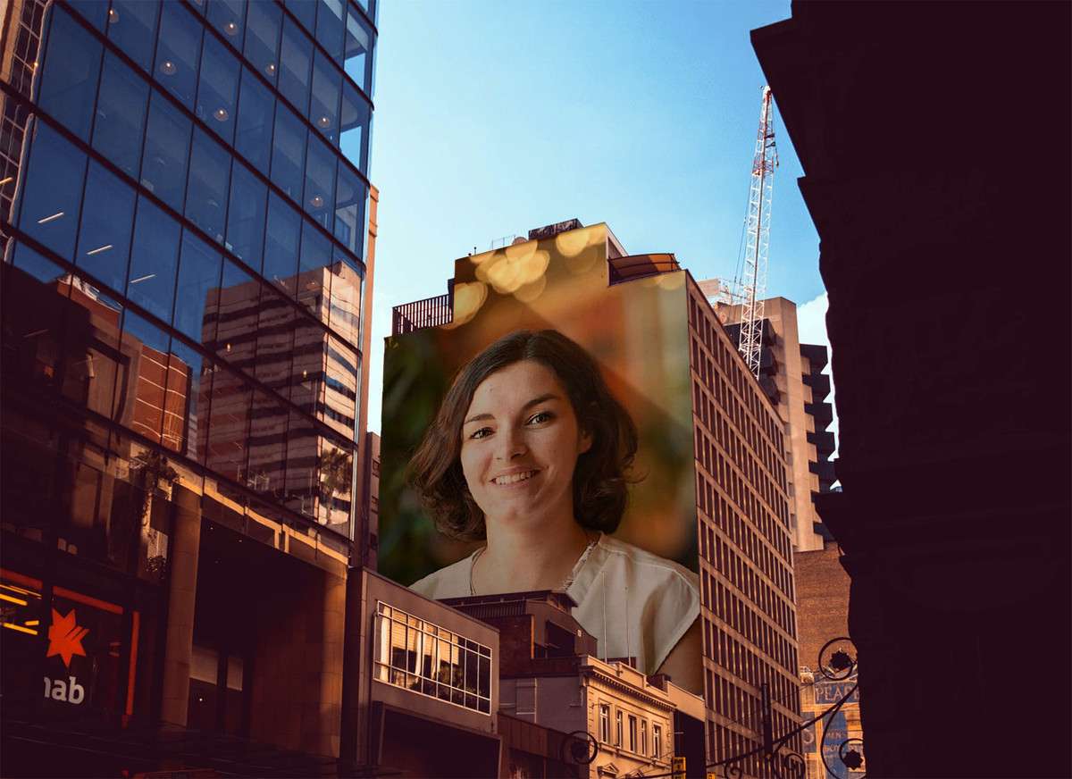 Justine in the Big city puzzle online from photo