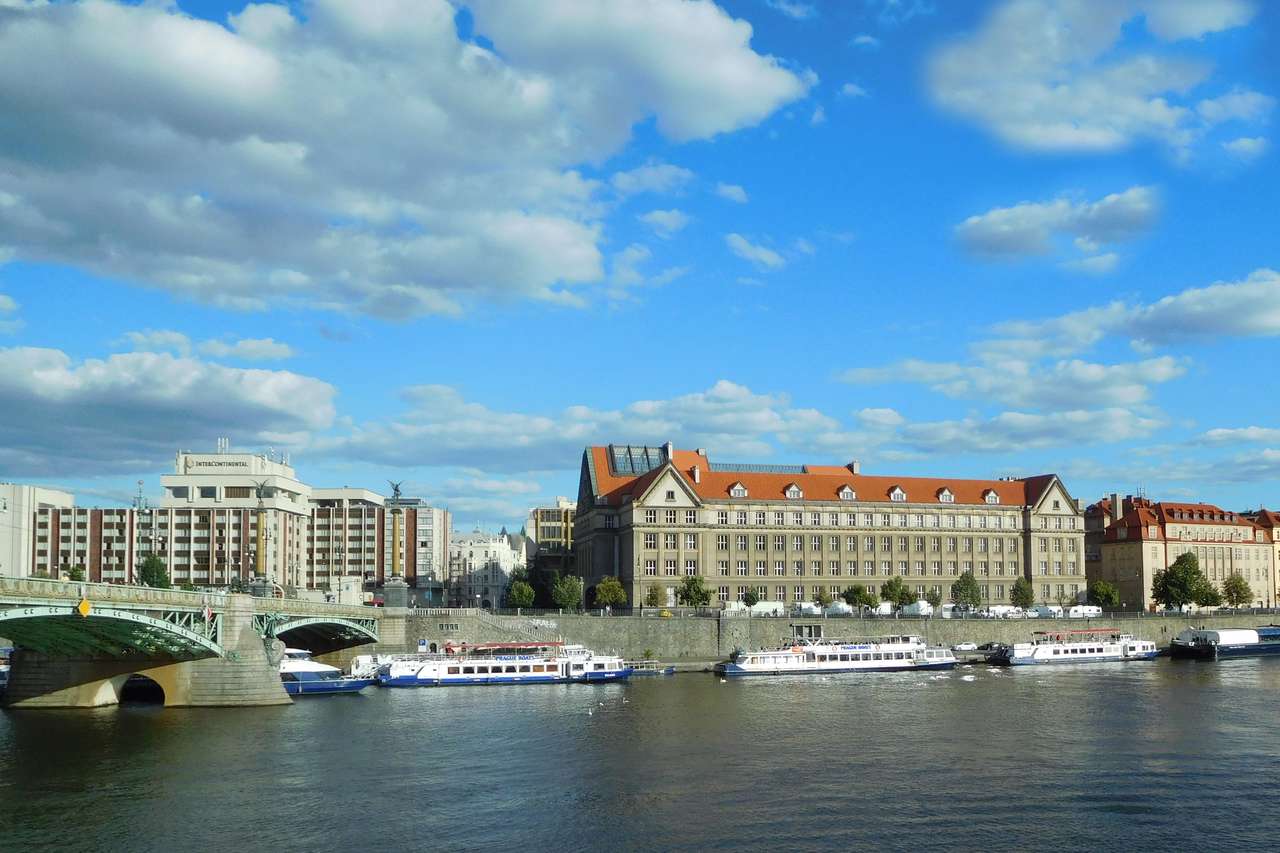 On the Vltava River online puzzle