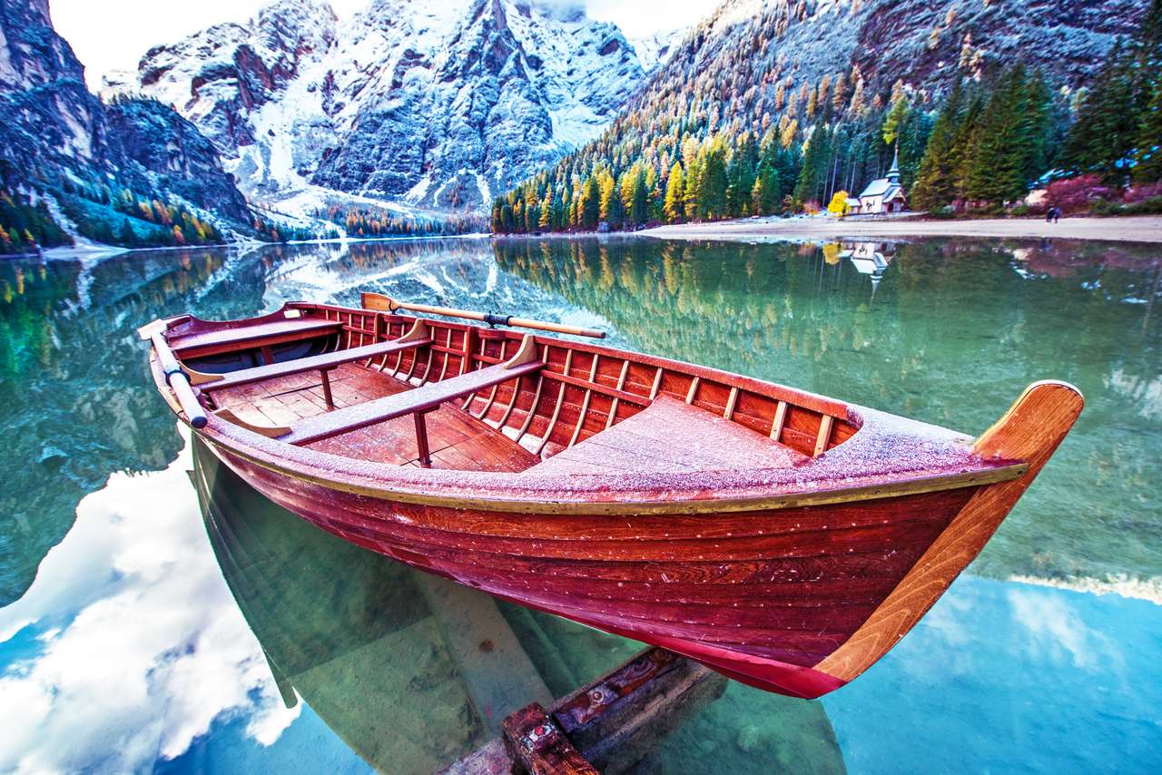Boat in the Dolomites online puzzle