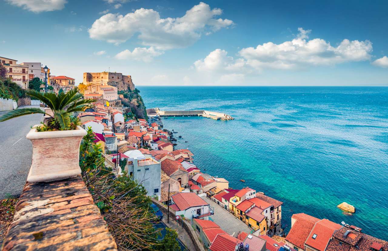 Scilla town with Ruffo castle puzzle online from photo