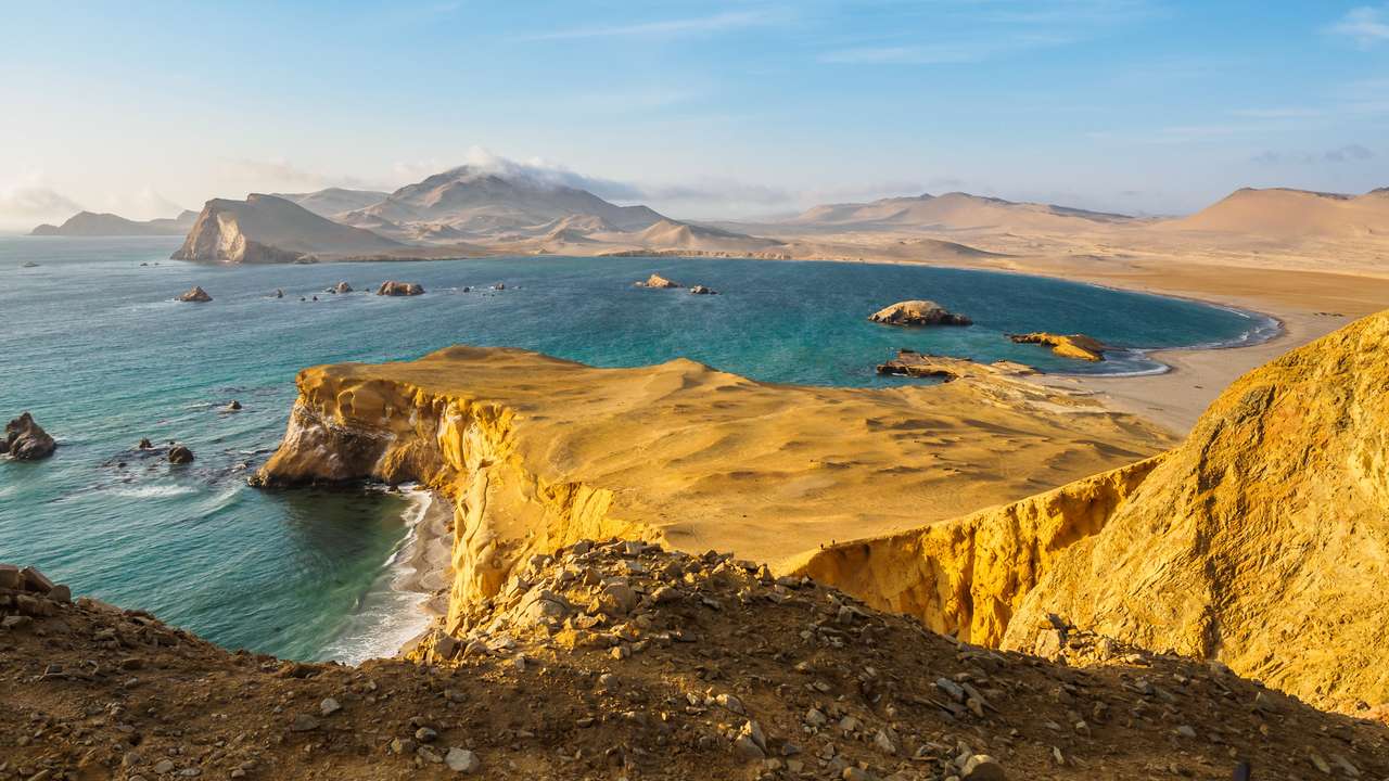 Coast of Paracas in Peru puzzle online from photo