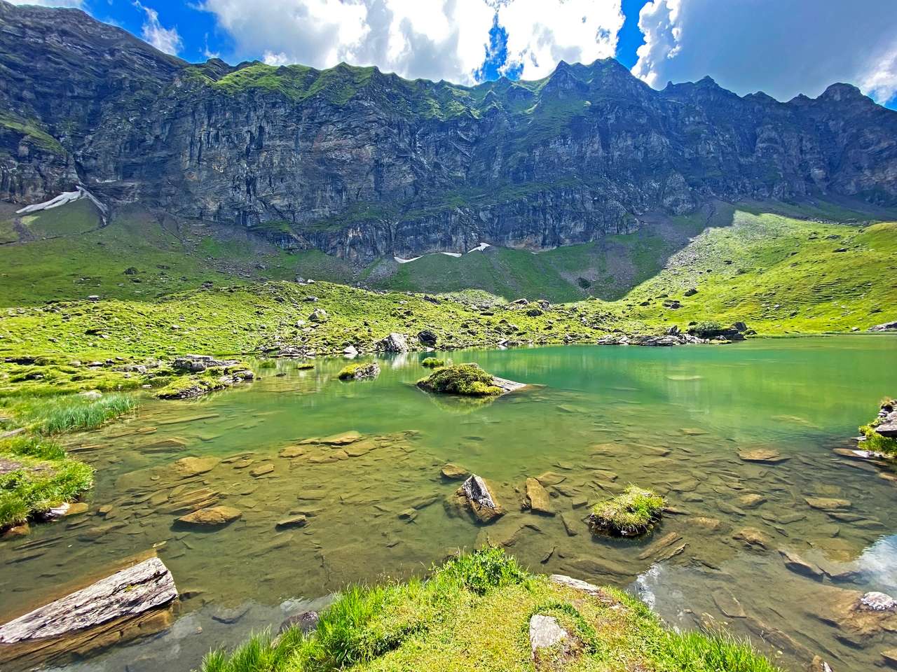 Alpské jezero Blausee puzzle online z fotografie