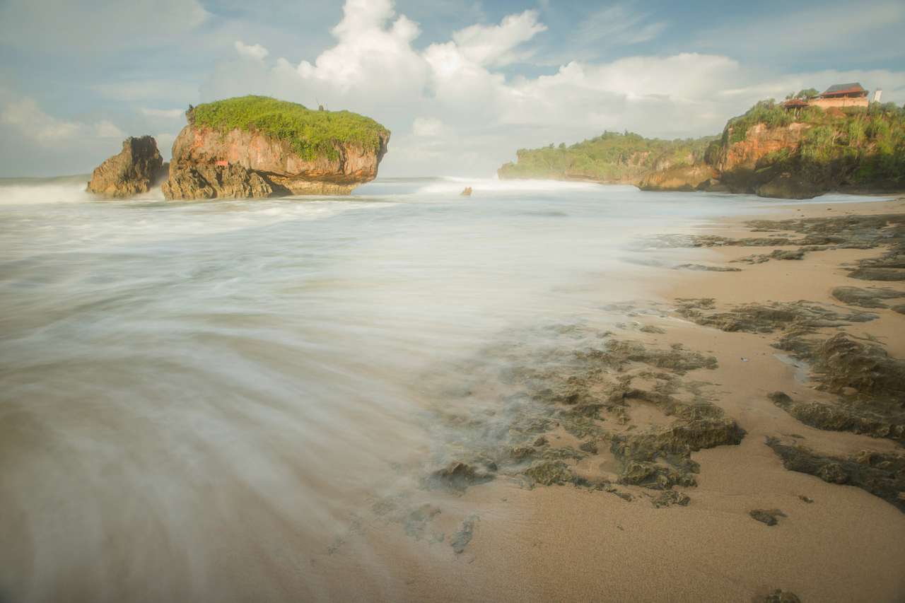 Increíble playa tropical rompecabezas en línea