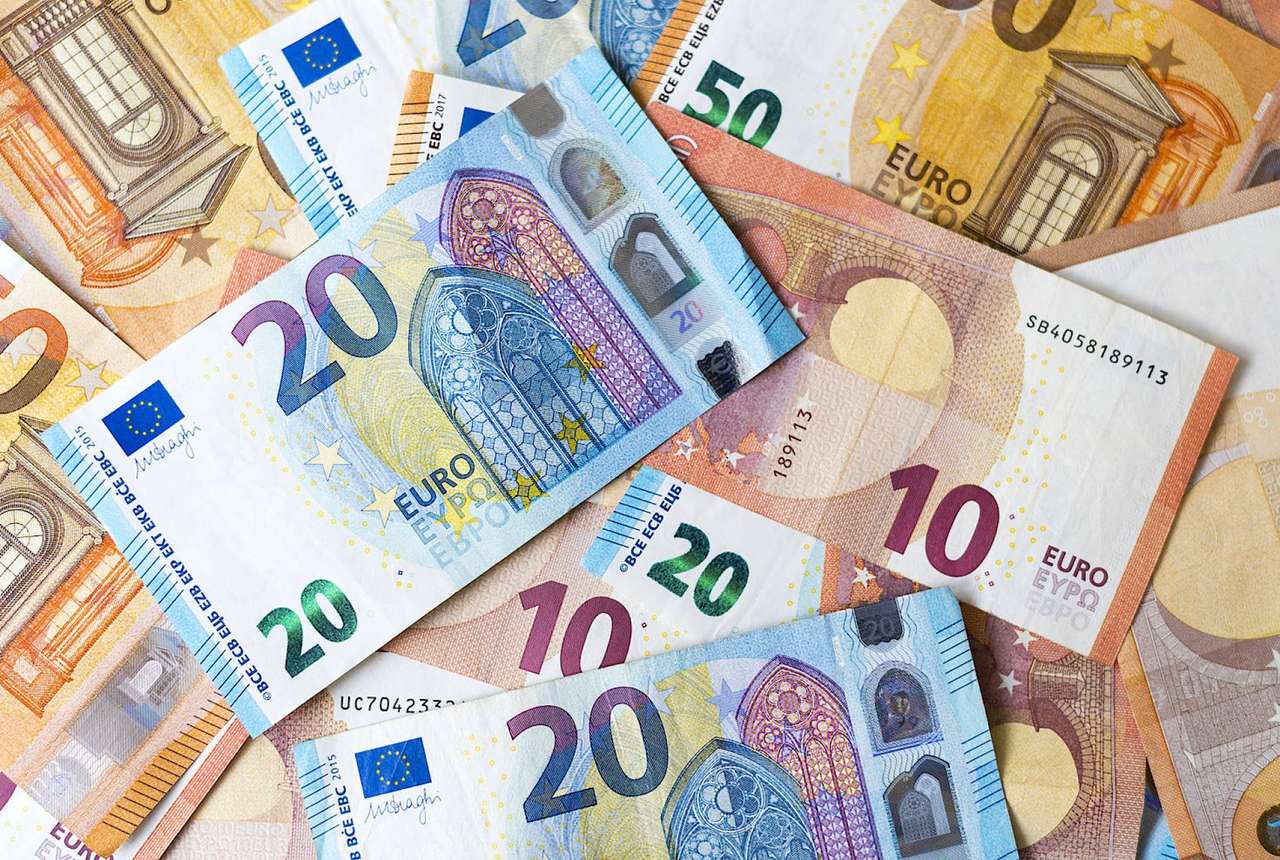 Euro banknotes online puzzle