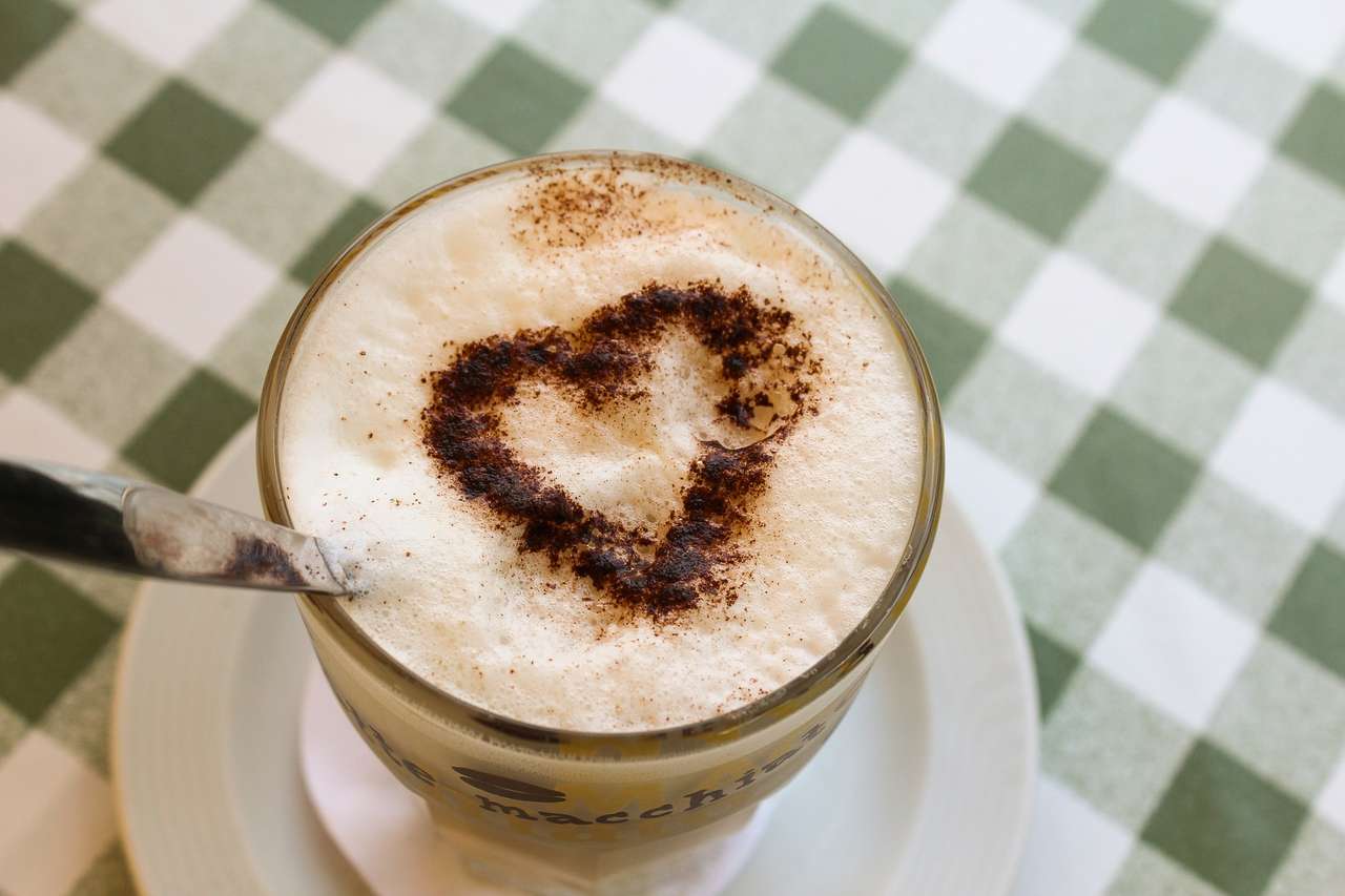 Кофейное сердце пазл онлайн из фото