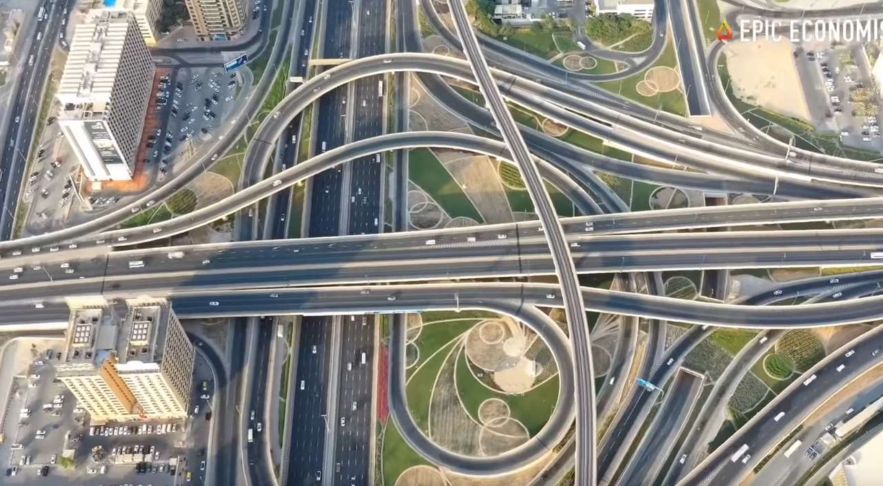 Autostrada prin autostrada puzzle online din fotografie