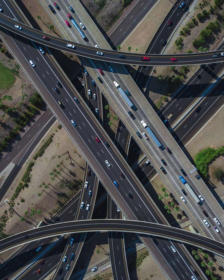 Autobahn, Blick von der Drohne Online-Puzzle