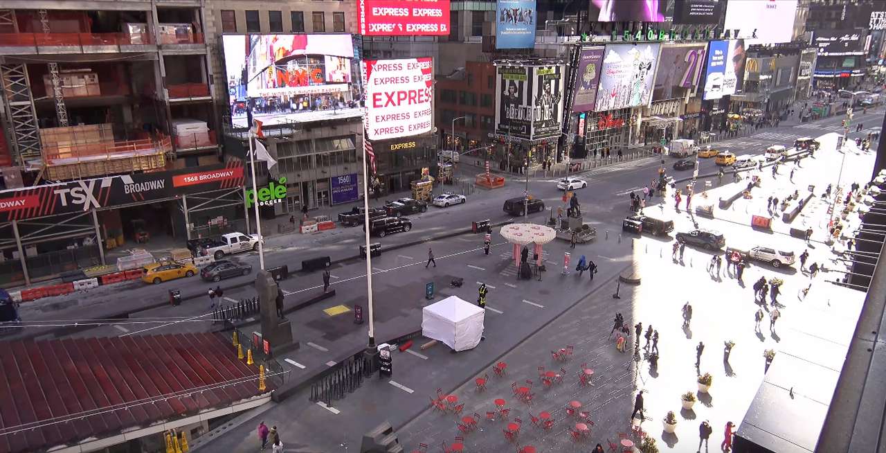 Times Square la lumina zilei puzzle online din fotografie