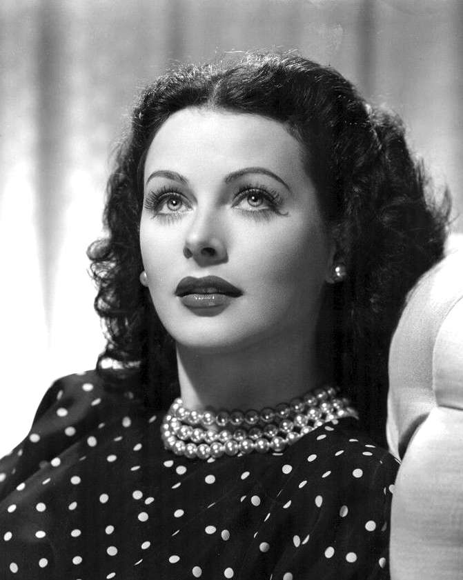 Hedy Lamarrová puzzle online z fotografie
