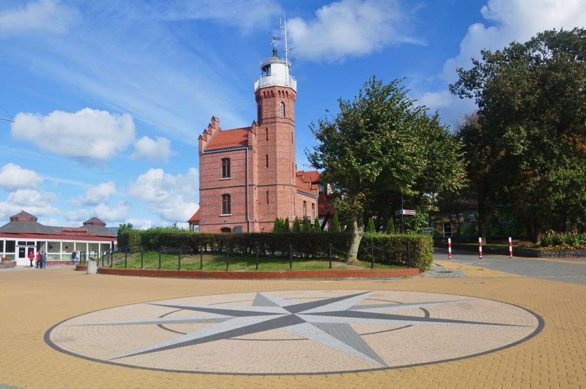 The lighthouse in Ustka online puzzle