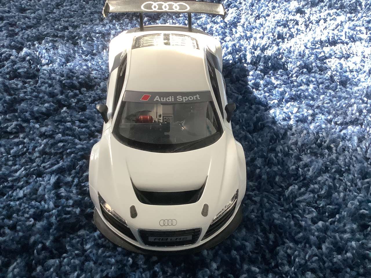 Puzzle Audi R8 puzzle online from photo