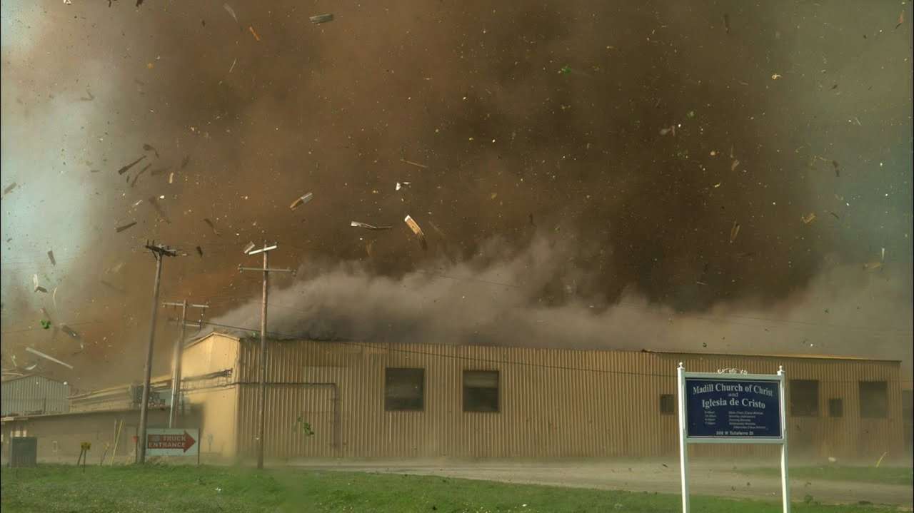 Tornados pussel online från foto