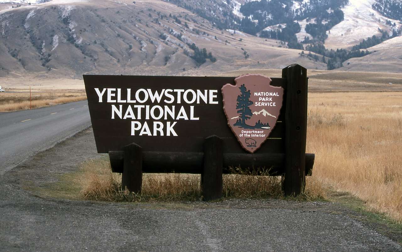Puzzle s nápisem Yellowstone online puzzle