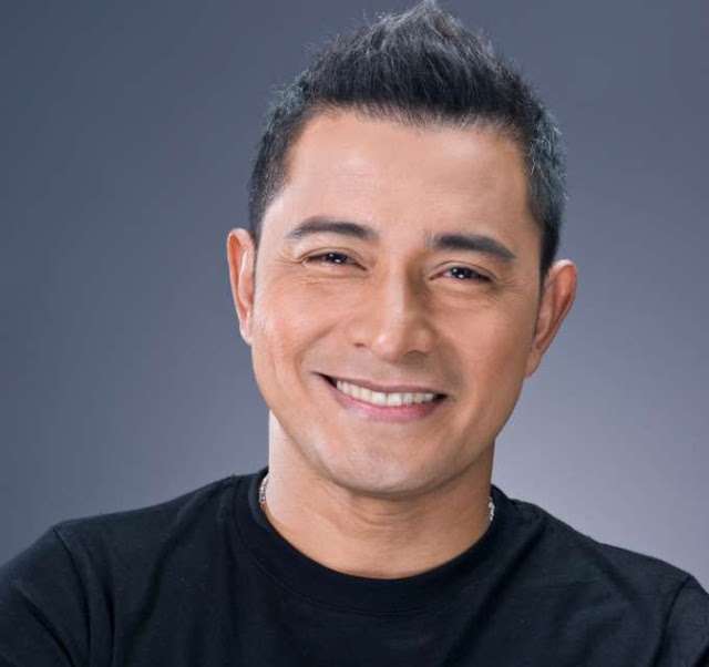 cesar montano puzzle online from photo