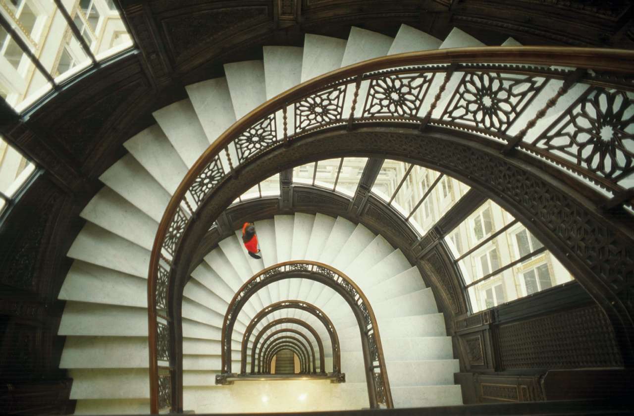 The Spiral Staircase online puzzle