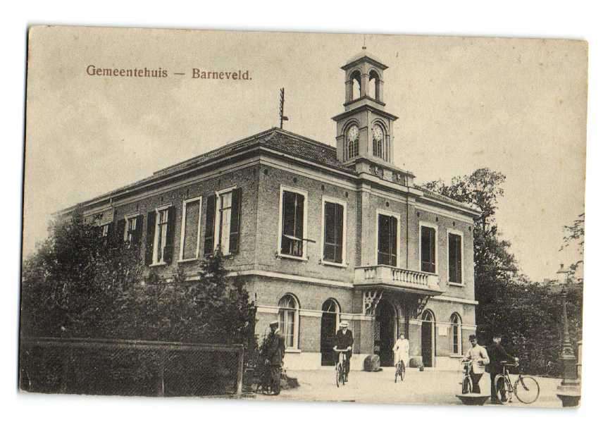 Стара ратуша Барневельд онлайн пазл
