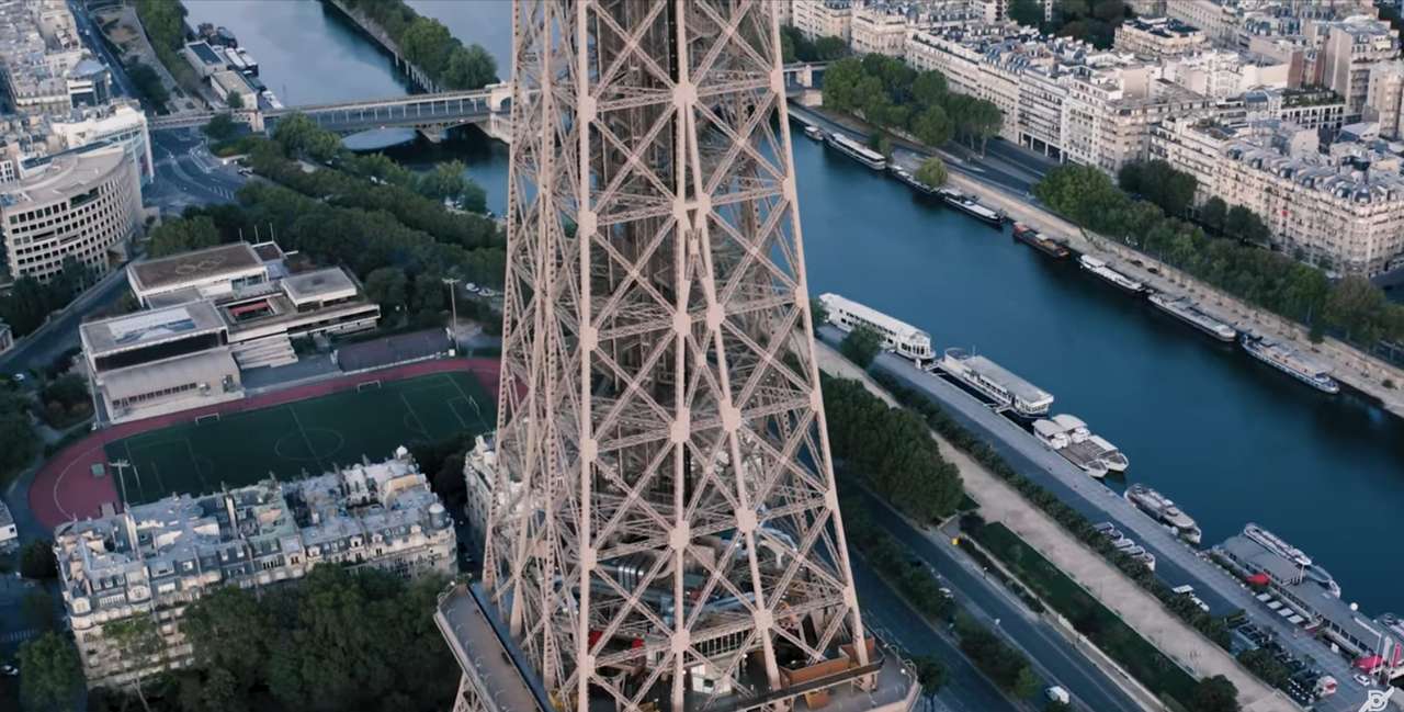 Eiffel poblíž řeky puzzle online z fotografie