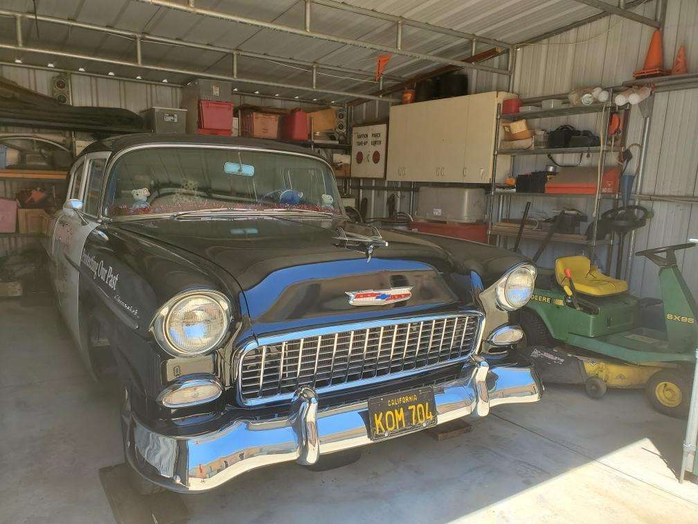 1955 chevy 4dr sedan παζλ online από φωτογραφία