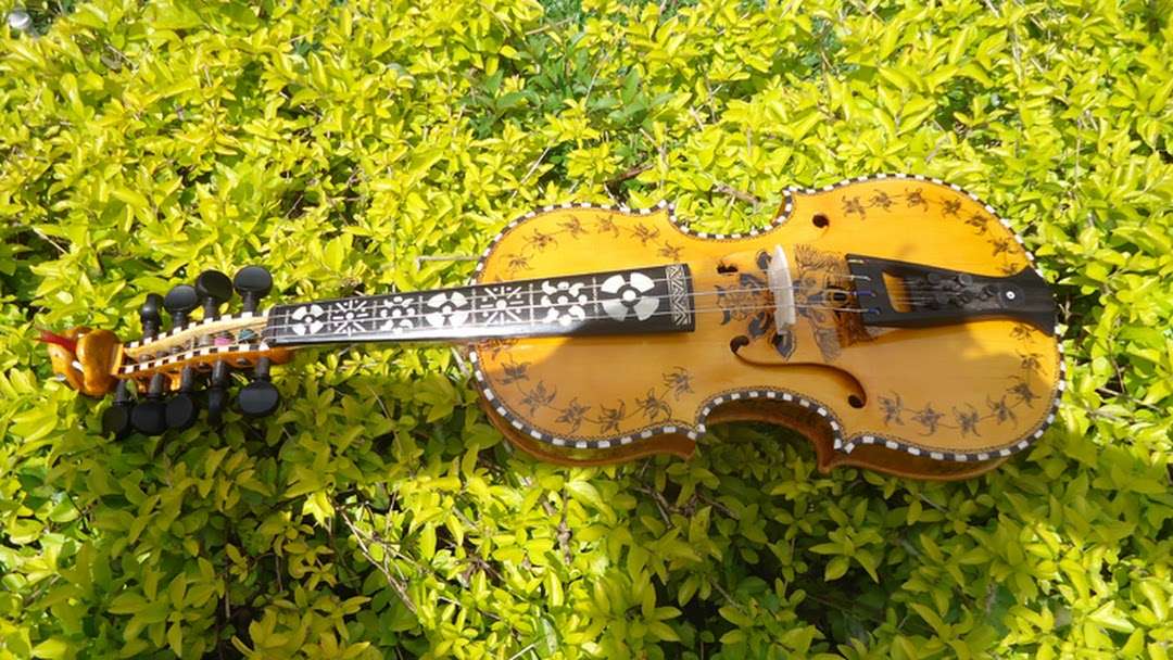 Hardanger Fiddle Portugallis puzzle online a partir de fotografia