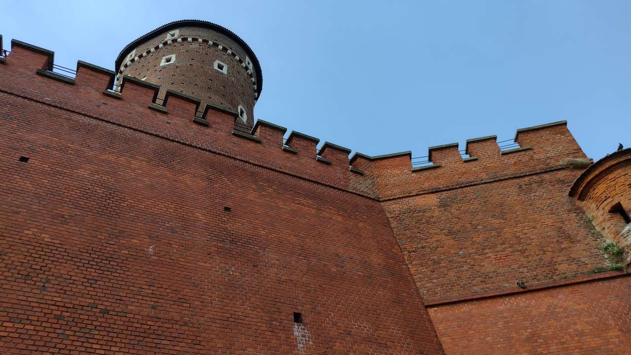 Краков - стены Вавеля пазл онлайн из фото