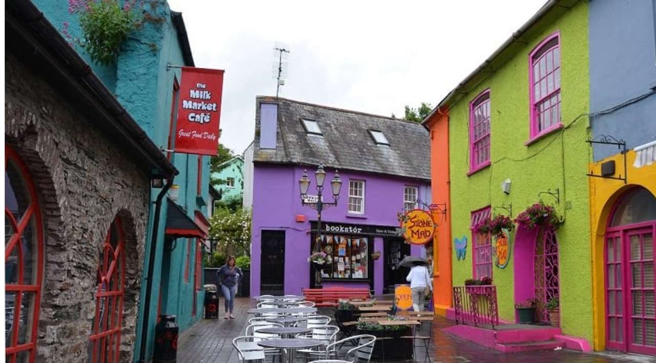 Kleine Ierse stad puzzel online van foto