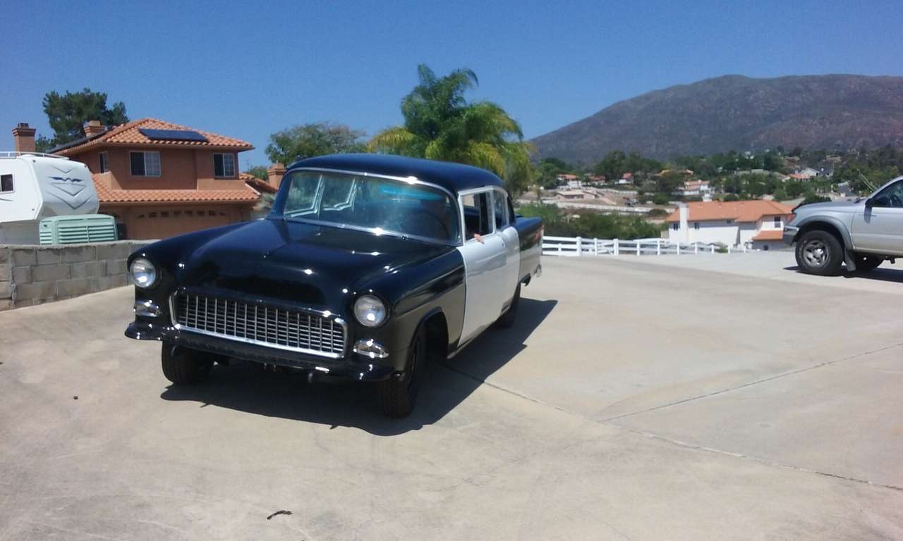 1955 chevy 4dr седан онлайн-пазл