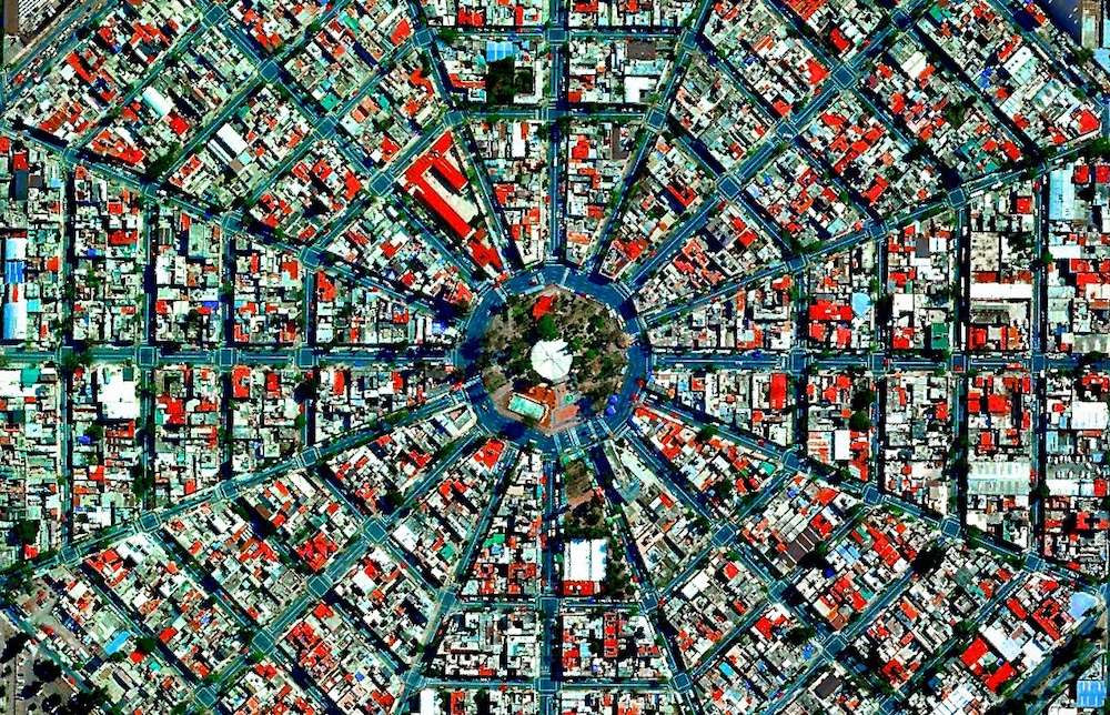 Cidade da Teia de Aranha puzzle online a partir de fotografia