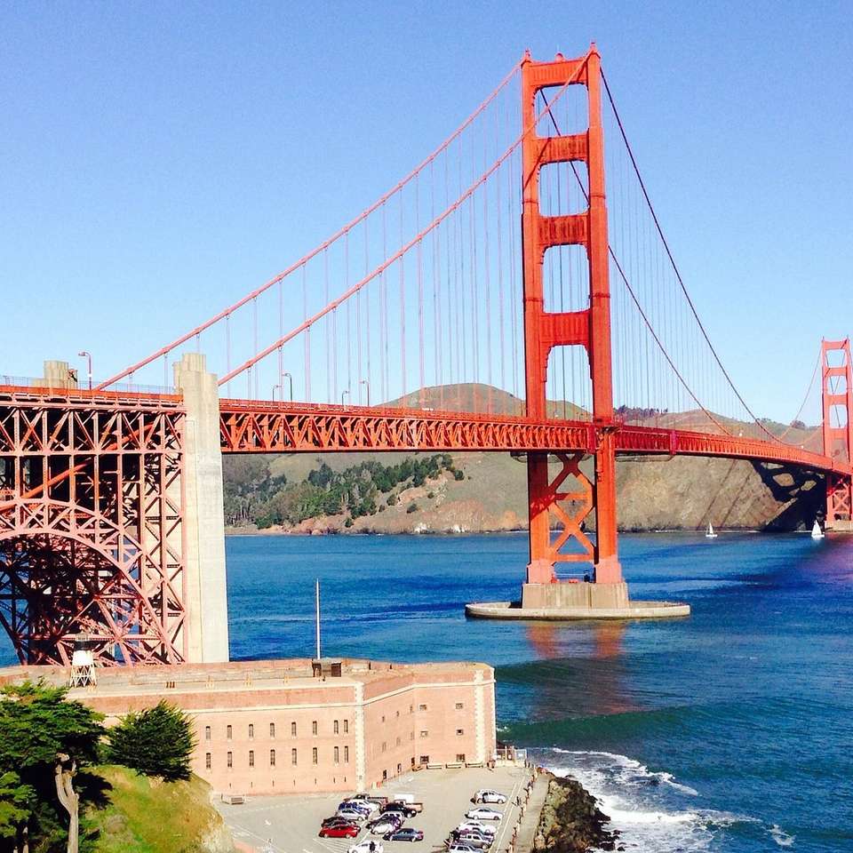 Pod Golden Gate puzzle online