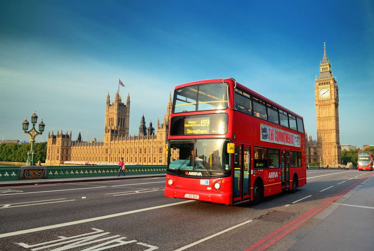 Лондон красный автобус пазл онлайн из фото