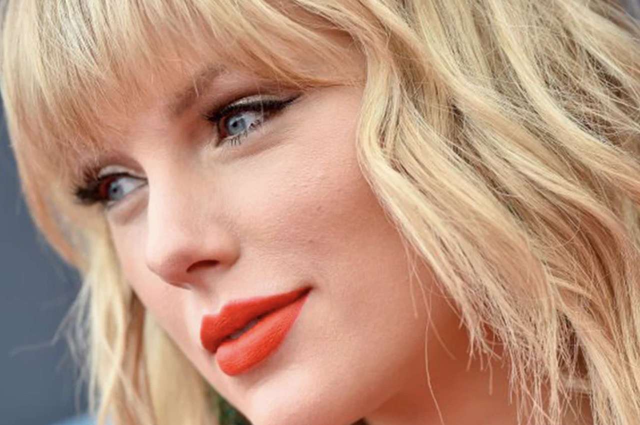 Taylor Swift online puzzle