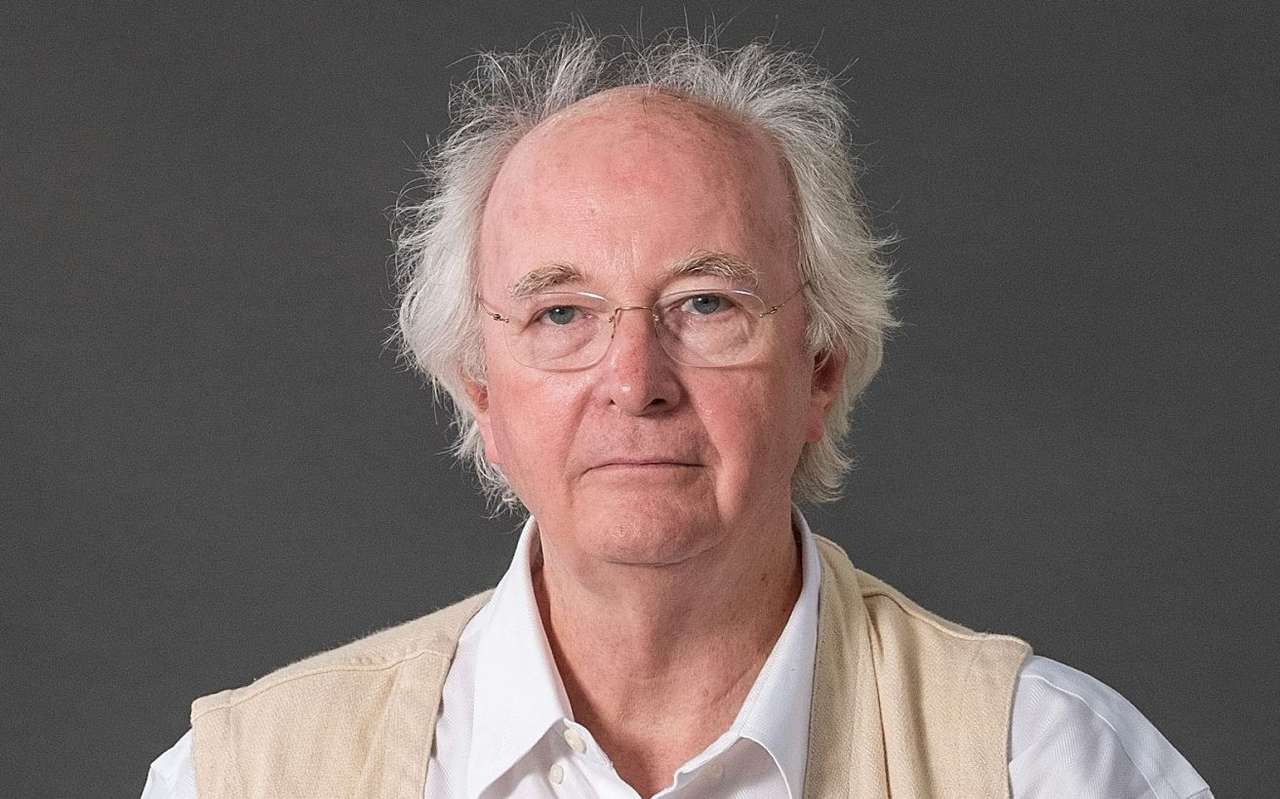 Philip Pullman puzzle online din fotografie