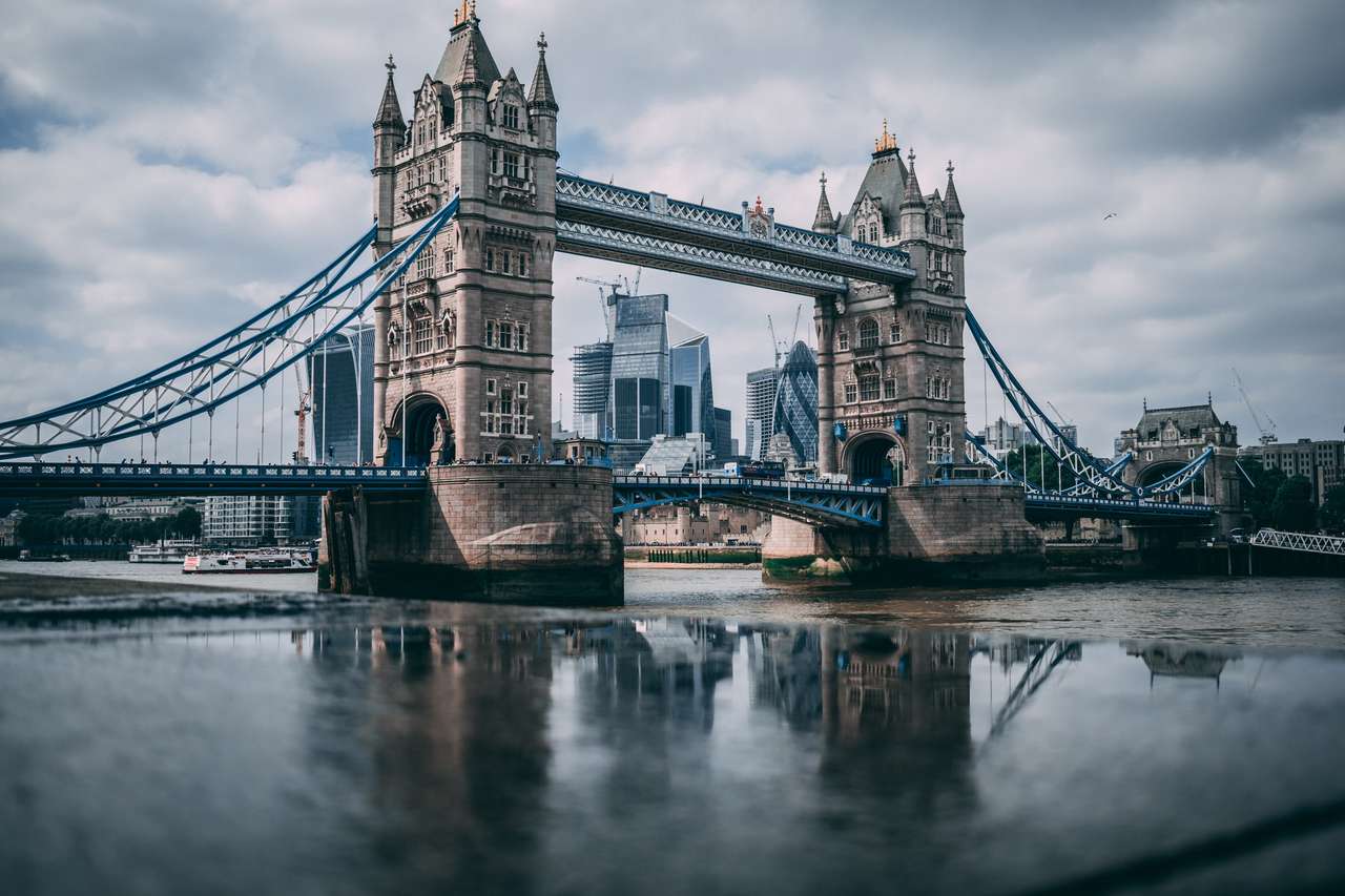 ロンドン橋 写真からオンラインパズル