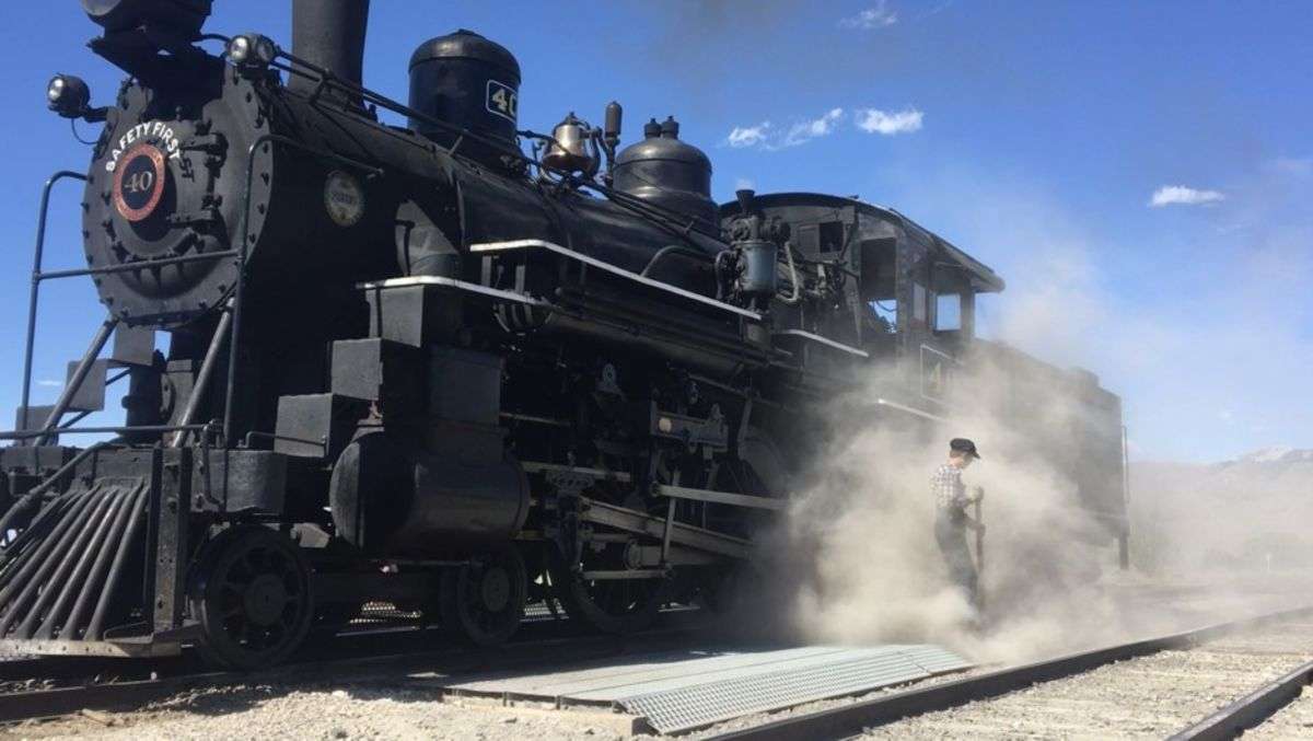train à vapeur puzzle en ligne à partir d'une photo