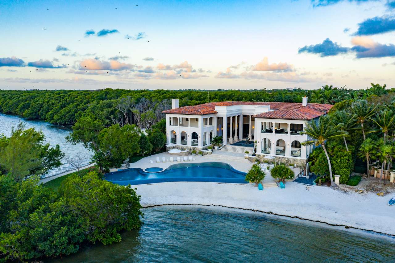 Casa en la playa rompecabezas en línea