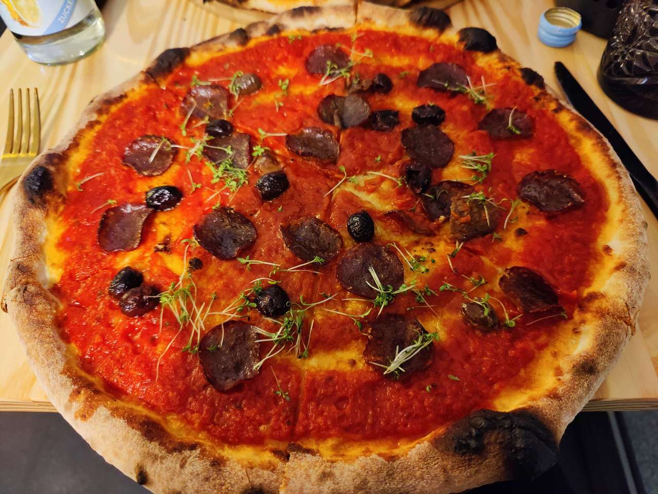 Chorizo-pizza puzzel online van foto