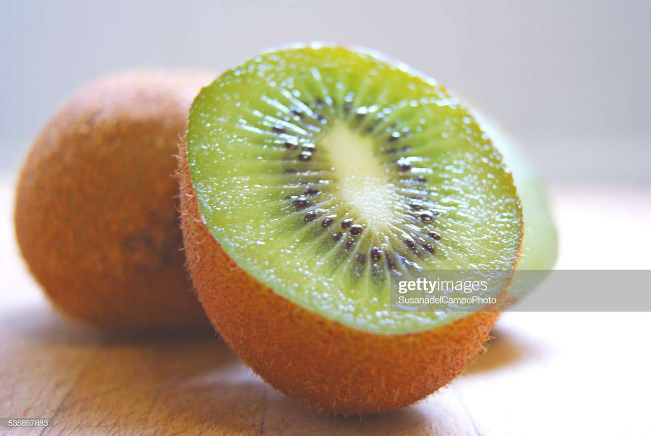 fructe de kiwi de la mine astăzi puzzle online din fotografie