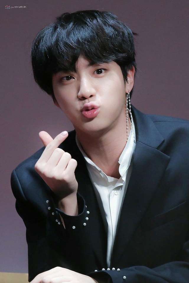 Kim Seok Jin rompecabezas en línea