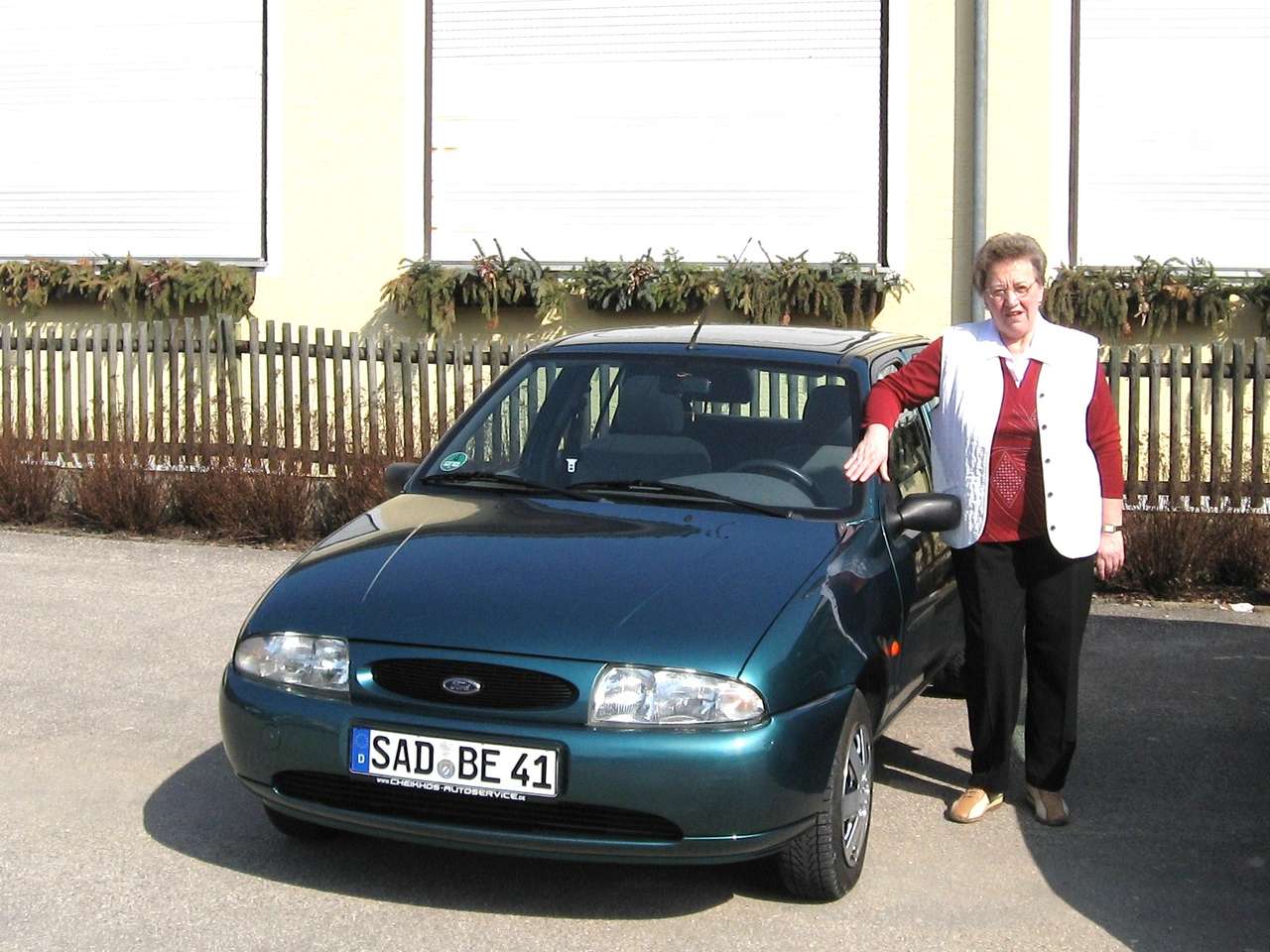 Η Έλι με αυτοκίνητο παζλ online από φωτογραφία