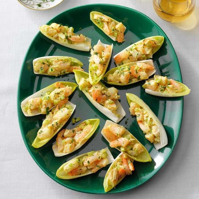 Appetizer salad puzzle online from photo