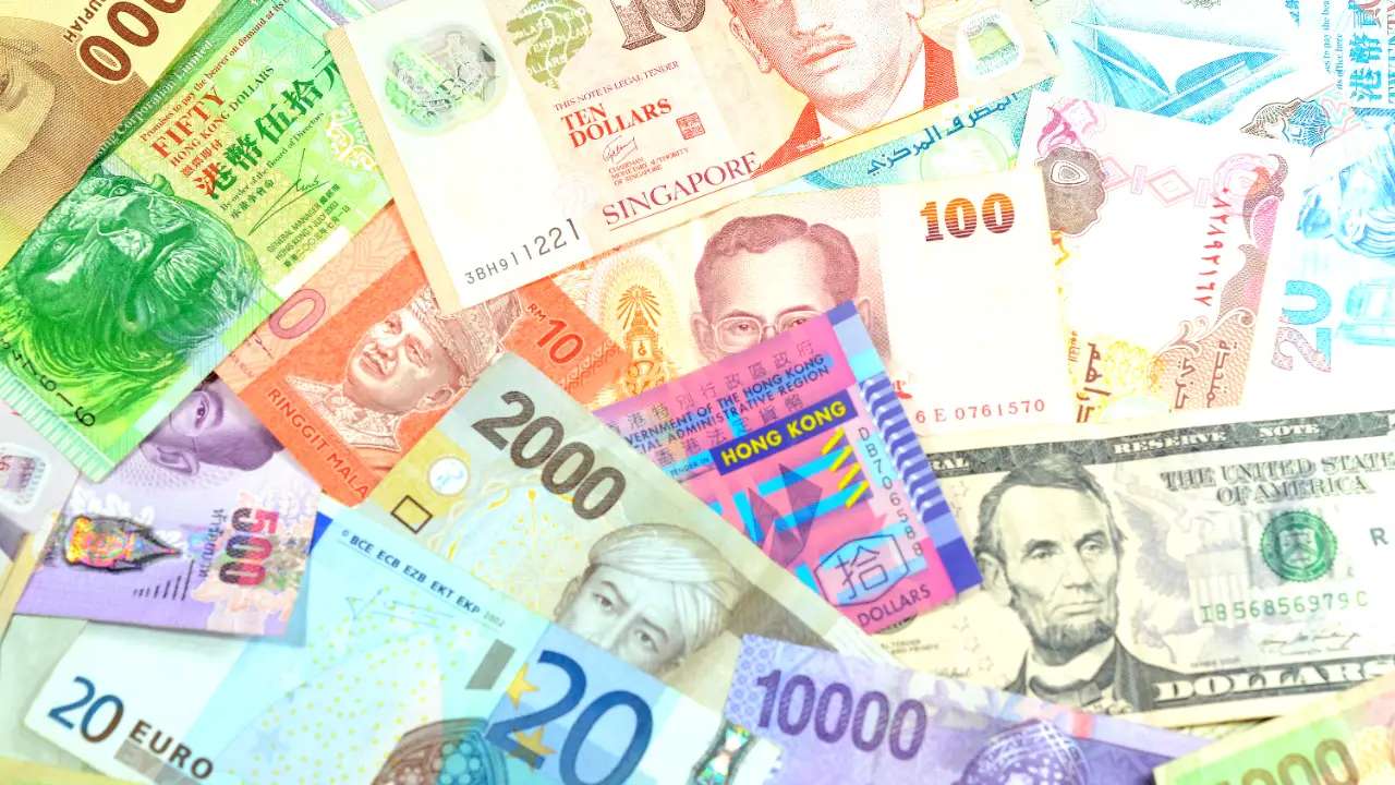 Colorful currencies puzzle online from photo