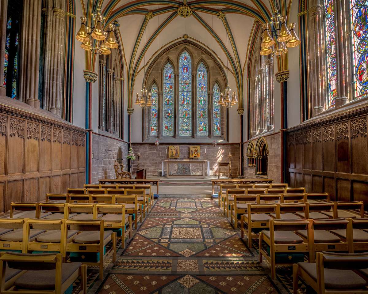 Чичестърската катедрала онлайн пъзел от снимка